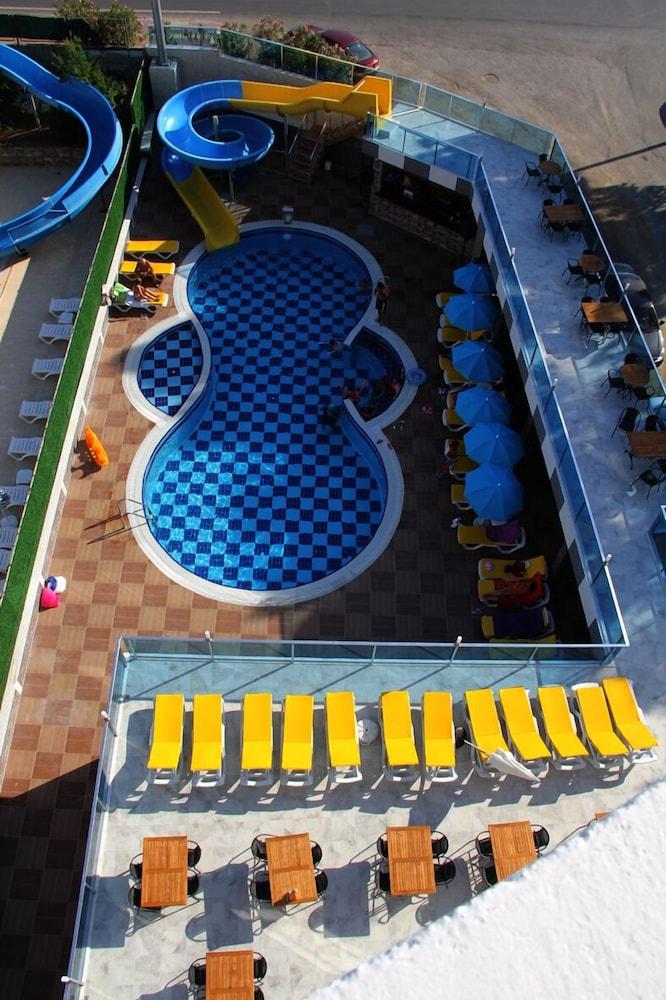 Merlin Beach Park Hotel Tosmur Ngoại thất bức ảnh