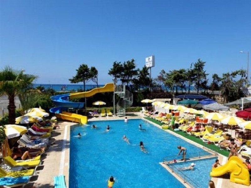 Merlin Beach Park Hotel Tosmur Ngoại thất bức ảnh
