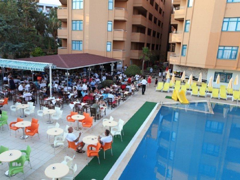 Merlin Beach Park Hotel Tosmur Ngoại thất bức ảnh